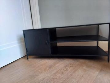 zwart tv meubel MADE beschikbaar voor biedingen