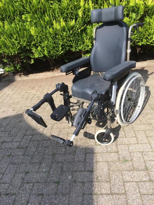 Volledig verstelbare rolstoel van Vermeiren, Diversen, Rolstoelen, Zo goed als nieuw, Ophalen
