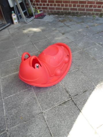 balançoire beschikbaar voor biedingen