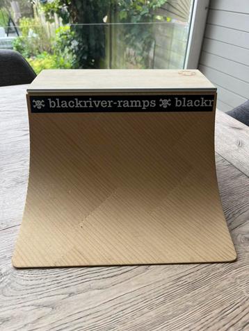 Set mini skateramps voor fingerboards beschikbaar voor biedingen