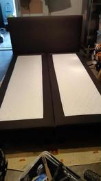 Bed, Huis en Inrichting, Slaapkamer | Bedden, Ophalen, Gebruikt, 140 cm, Twijfelaar
