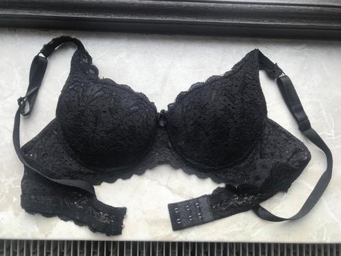 SOUTIEN GORGE mains propres gratuite, Vêtements | Femmes, Sous-vêtements & Lingerie, Soutien-gorge, Noir, Enlèvement ou Envoi