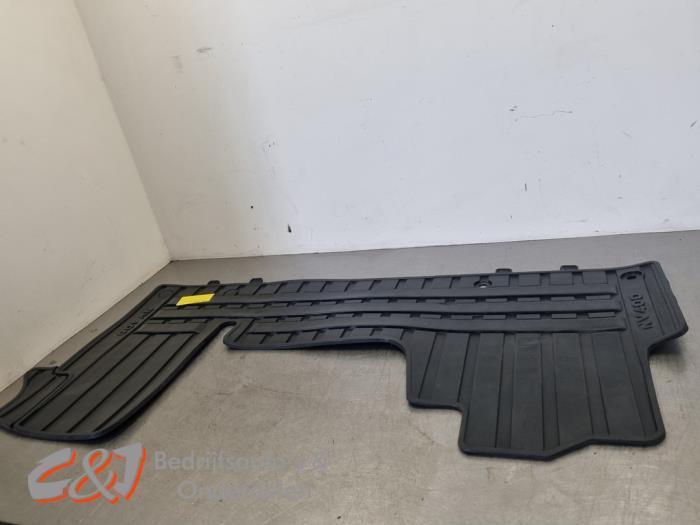 Vloerbedekking van een Nissan NV400, Auto-onderdelen, Interieur en Bekleding, Nissan, Gebruikt, 3 maanden garantie, Ophalen of Verzenden