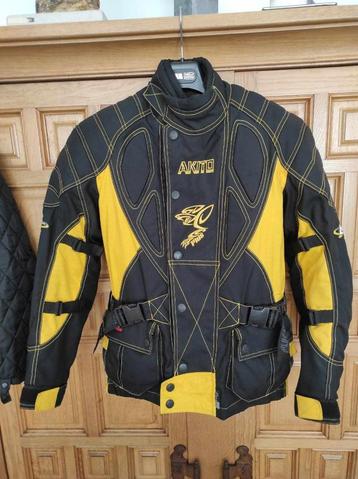 MOTOVEST  AKITO  S beschikbaar voor biedingen