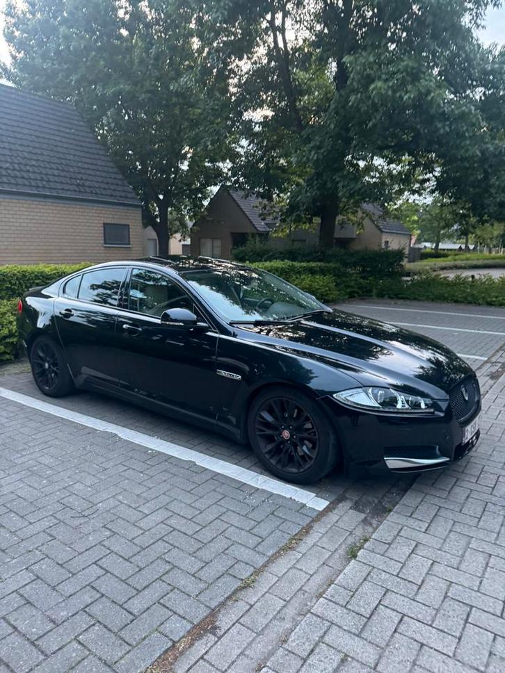 JAGUAR XF 2012 EURO5. 264.693 KM is gekeurd voor verkoop., Auto's, Jaguar, Particulier, XF, Parkeercamera, Diesel, Euro 5, Berline