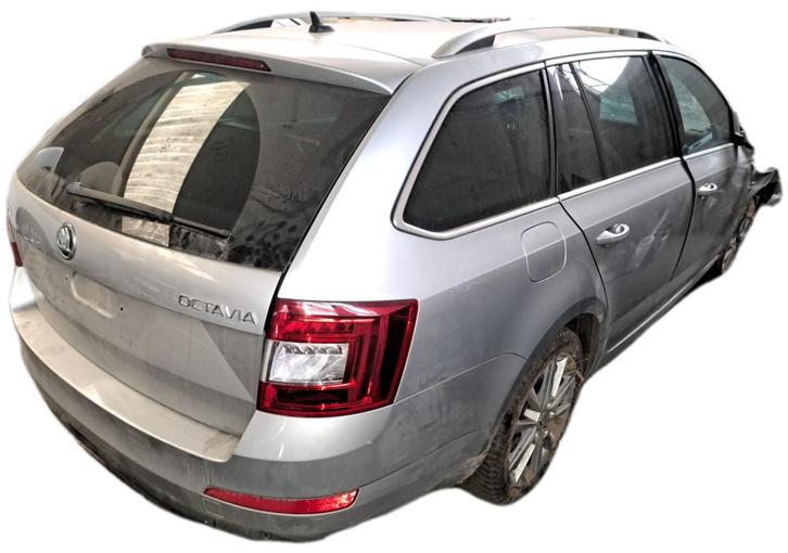 Skoda octavia in onderdelen "2017", Auto-onderdelen, Carrosserie, Bumper, Skoda, Voor, Gebruikt, Ophalen