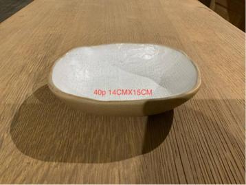 Fin de stock céramique italienne , type assiette profonde beschikbaar voor biedingen