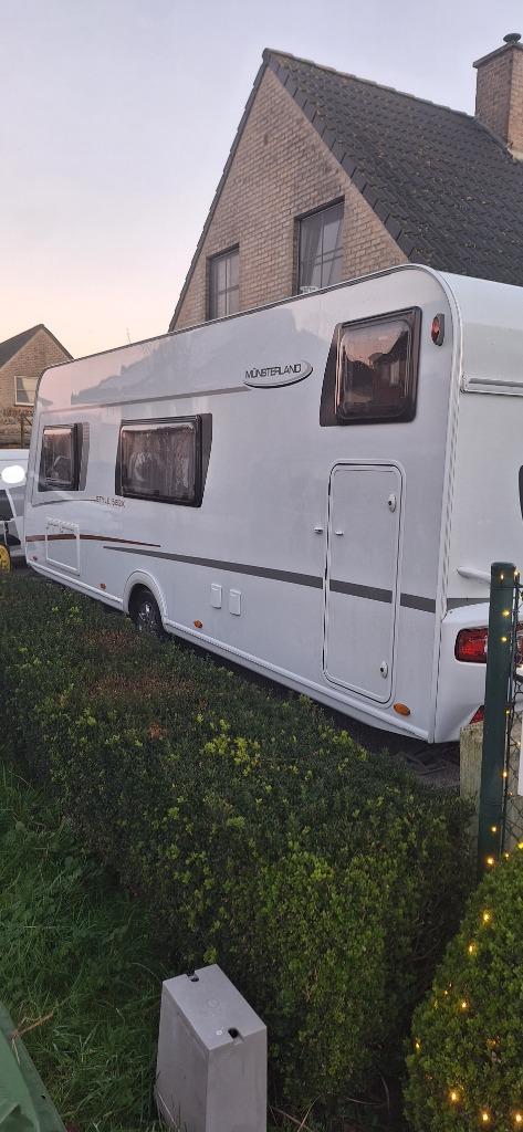 Lmc style 582k, Caravans en Kamperen, Caravans, Particulier, tot en met 6, 1250 - 1500 kg, Rondzit, LMC en Münsterland, Dwars-stapelbed