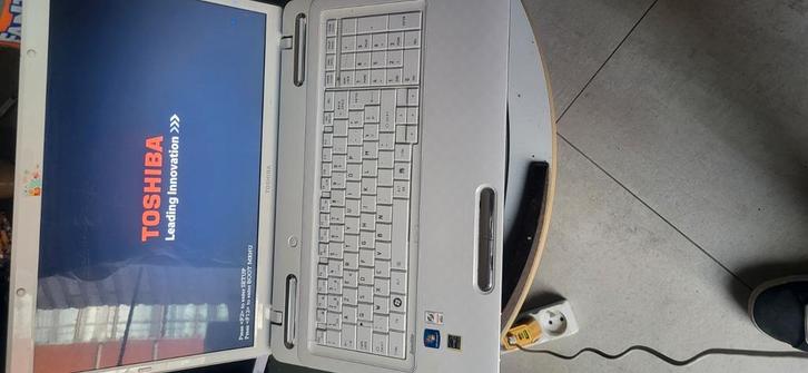 Lot Laptops +5ipads+1Samsung tablet, Computers en Software, Windows Laptops, Gebruikt, Ophalen of Verzenden