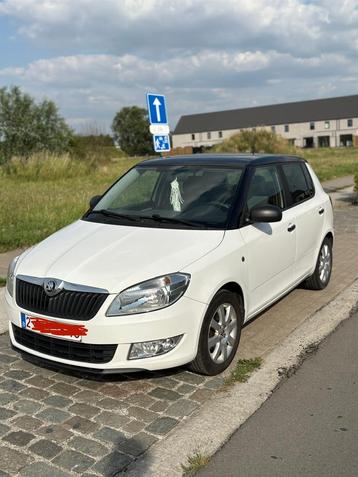Skoda Fabia II Berline 1.2 Essence — 2013 — 107 000 km, Autos, Euro 5, Boîte manuelle, Noir, 5 portes