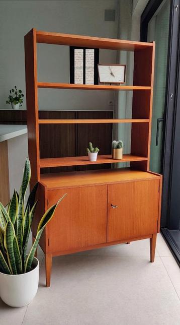 Scandinavisch Design midcentury Highboard beschikbaar voor biedingen