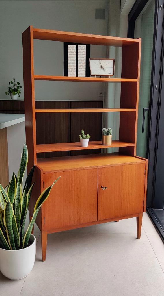 Scandinavisch Design midcentury Highboard, Huis en Inrichting, Kasten | Buffetkasten, Zo goed als nieuw, Met deur(en), Met plank(en)