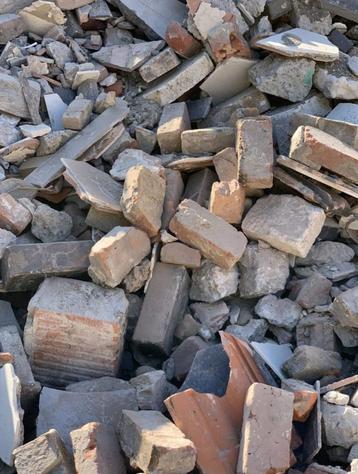 gratis zuiver steengruis in Koksijde beschikbaar voor biedingen