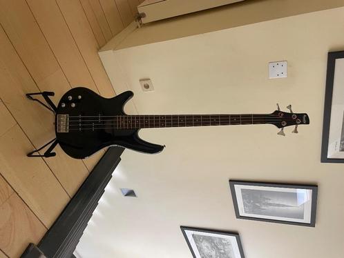 Ibanez linkshandige “lefty” basgitaar (GSR200L), Muziek en Instrumenten, Snaarinstrumenten | Gitaren | Bas, Zo goed als nieuw