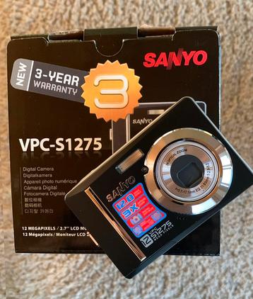 Camera Sanyo in nieuwstaat. beschikbaar voor biedingen