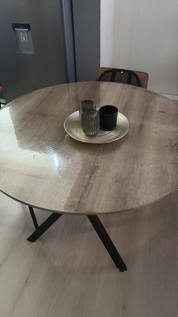 Table à manger ronde 4 places - aspect bois clair, Maison & Meubles, Tables | Tables à manger, Quatre personnes, Rond, 50 à 100 cm