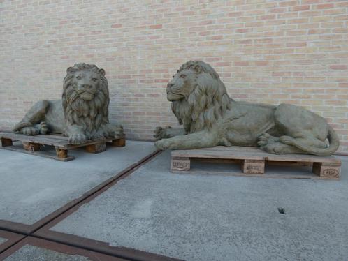 Groot koppel bronzen liggende leeuwen, ook staande leeuwen!, Jardin & Terrasse, Statues de jardin, Neuf, Animal, Autres matériaux