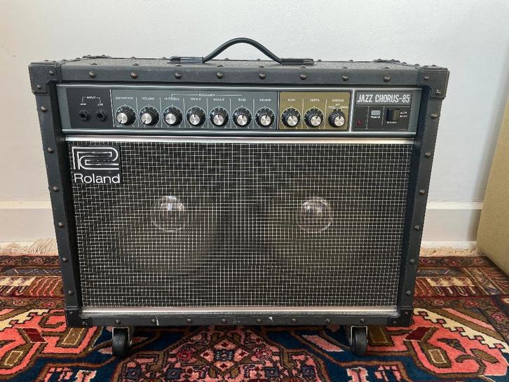 Roland Jazz Chorus JC-85 made in Italy - excellent état, Musique & Instruments, Amplis | Basse & Guitare, Utilisé, Guitare, Enlèvement