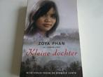 Kleine dochter (Zoya Phan), Ophalen of Verzenden, Zo goed als nieuw, Zoya Phan met Damien Lewi