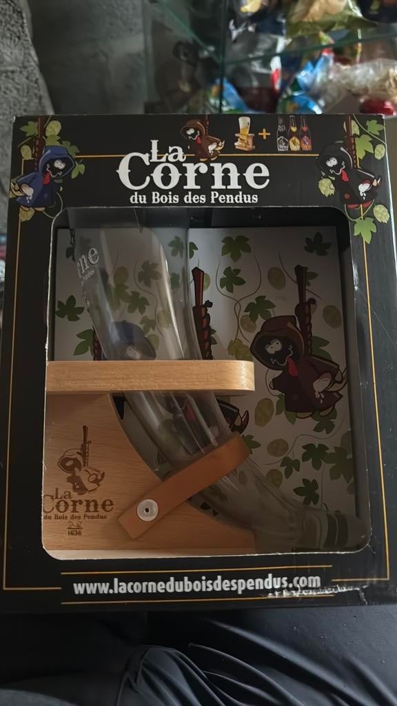 Verre a corne, Enlèvement, Comme neuf