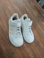 Adidas sportschoenen maat 30, Kinderen en Baby's, Kinderkleding | Schoenen en Sokken, Ophalen, Adidas, Meisje, Sportschoenen