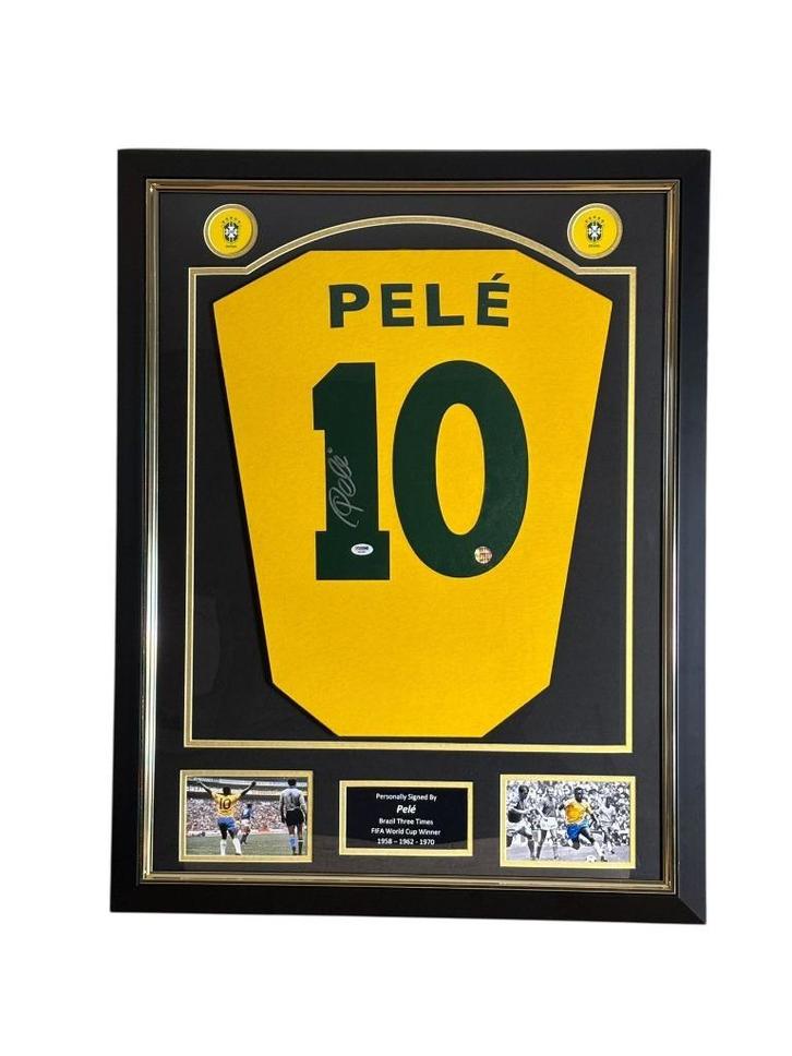 Pelé Brazilië  Authentiek Gesigneerd & Ingelijst Shirt, Verzamelen, Sportartikelen en Voetbal, Nieuw, Shirt, Ophalen of Verzenden