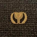 PIN - LOGO - KRANS - COURONNE, Collections, Envoi, Utilisé, Autres sujets/thèmes, Insigne ou Pin's