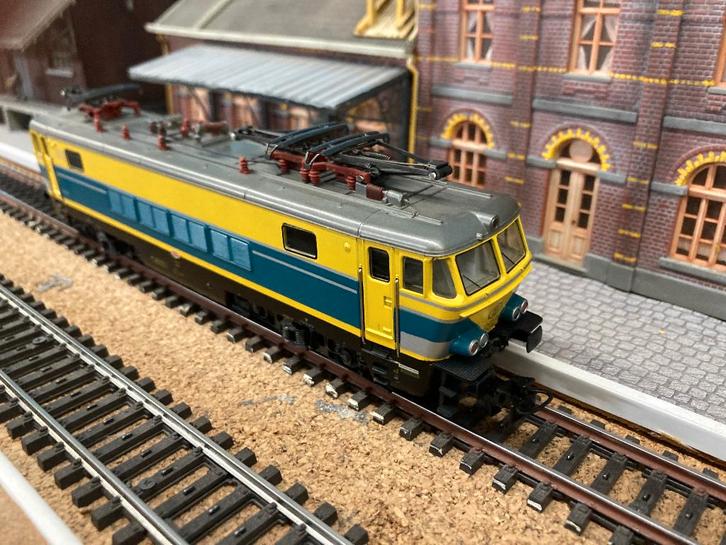 Märklin 3163 NMBS E-loc reeks 16 gedigitaliseerd, Hobby en Vrije tijd, Modeltreinen | H0, Zo goed als nieuw, Locomotief, Wisselstroom
