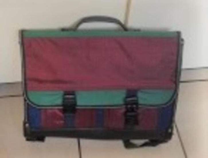 Nieuwe boekentas., Handtassen en Accessoires, Tassen | Schooltassen, Nieuw, Rugtas, 40 tot 50 cm, 30 tot 40 cm, Overige kleuren