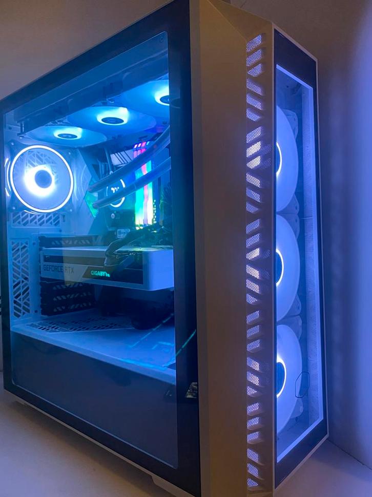 Gaming pc, Computers en Software, Desktop Pc's, Zo goed als nieuw, 3 tot 4 Ghz, HDD, SSD, 64 GB of meer, Met videokaart, Gaming