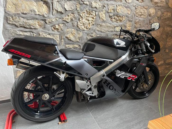 Te koop Honda VFR 400 R.  NC 30., Motoren, Motoren | Honda, Particulier, Super Sport, meer dan 35 kW, 4 cilinders, Ophalen of Verzenden