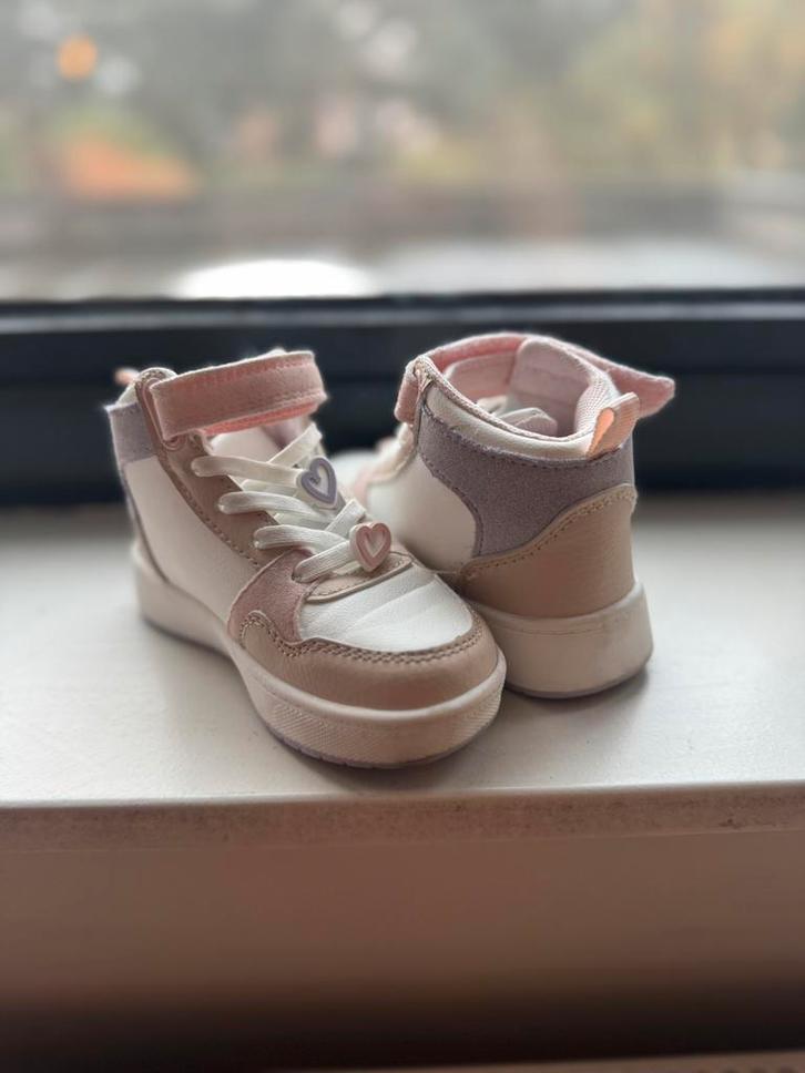 Kindersneakers/kinderschoenen/herfstsneakers/sneakers, Kinderen en Baby's, Babykleding | Schoentjes en Sokjes, Zo goed als nieuw