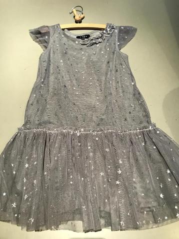 ROBE FESTIVE FILLE 5-6 ANS EN TULLE + ETOILES BRILLANTES beschikbaar voor biedingen