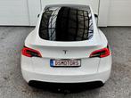 Tesla Model Y RWD met trekhaak en all weather vloermatten, Auto's, Automaat, USB, Wit, 5 zetels