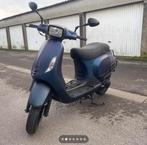 Scooter in goeie staat prijs kan onderhandelt worden, Ophalen of Verzenden, Zo goed als nieuw