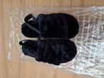 Nieuwe pantoffels 37, Ophalen of Verzenden, Nieuw