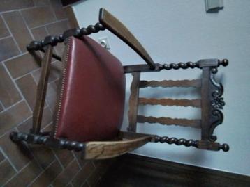 Vintage stoel hal beschikbaar voor biedingen