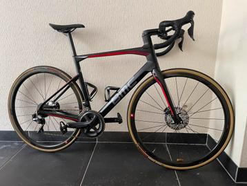 Bmc roadmachine 01 maat 54 beschikbaar voor biedingen