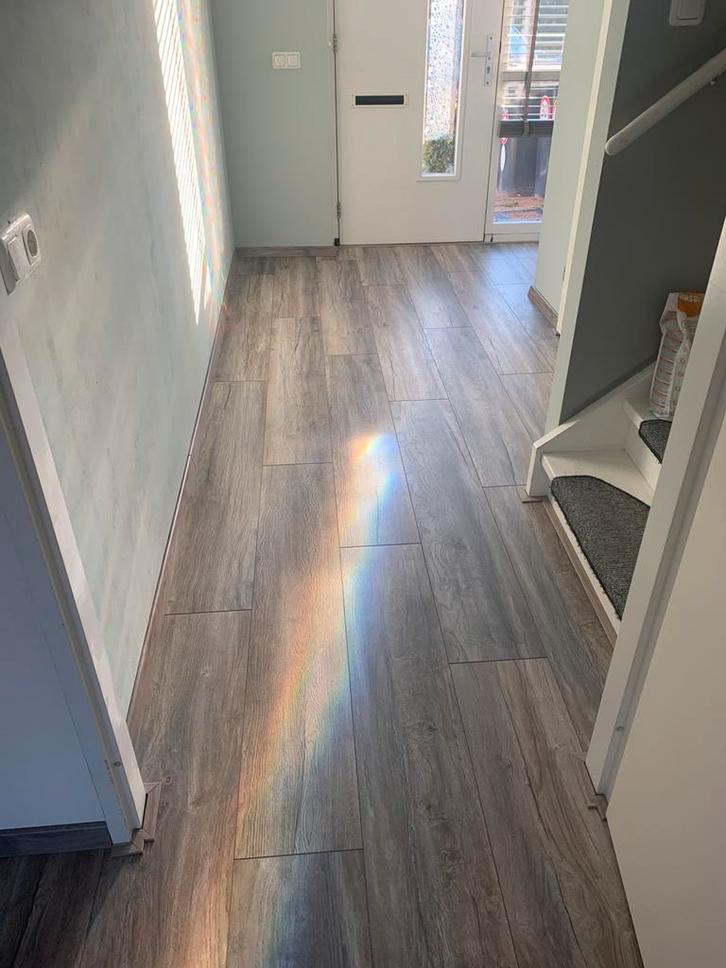 Aangeboden vloerenlegger, Doe-het-zelf en Bouw, Vloerdelen en Plavuizen, Zo goed als nieuw, Laminaat, Ophalen of Verzenden