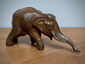 Bronzen Art Deco olifant gesigneerd dier, bronzen steen beschikbaar voor biedingen