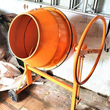 Betonniere electrique beschikbaar voor biedingen