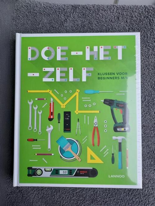 boek "DOE HET ZELF, klussen voor beginners M/V", Boeken, Wonen en Tuinieren, Nieuw, Klussen, Ophalen of Verzenden