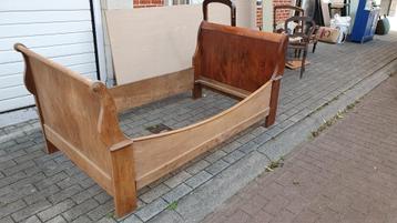 Carcass, bedframe van Louis Philippe beschikbaar voor biedingen