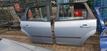 FORD FOCUS STATION PORTIEREN LA+RA BJ 2005 2008 beschikbaar voor biedingen