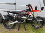 KTM 250 SX-F 2023 57h erg net!, Fietsen en Brommers, 250 cc, Zo goed als nieuw, 5 versnellingen, Ophalen