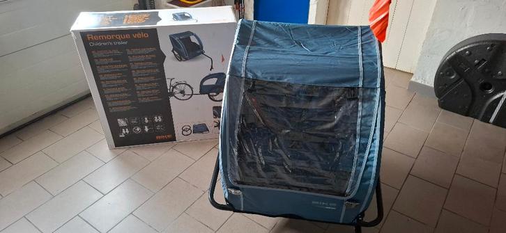 ️️⚡️remorque vélo pour enfant neuf jamais servi️️⚡️, Vélos & Vélomoteurs, Accessoires vélo | Remorques, Neuf, 60 à 80 kg, Pliable
