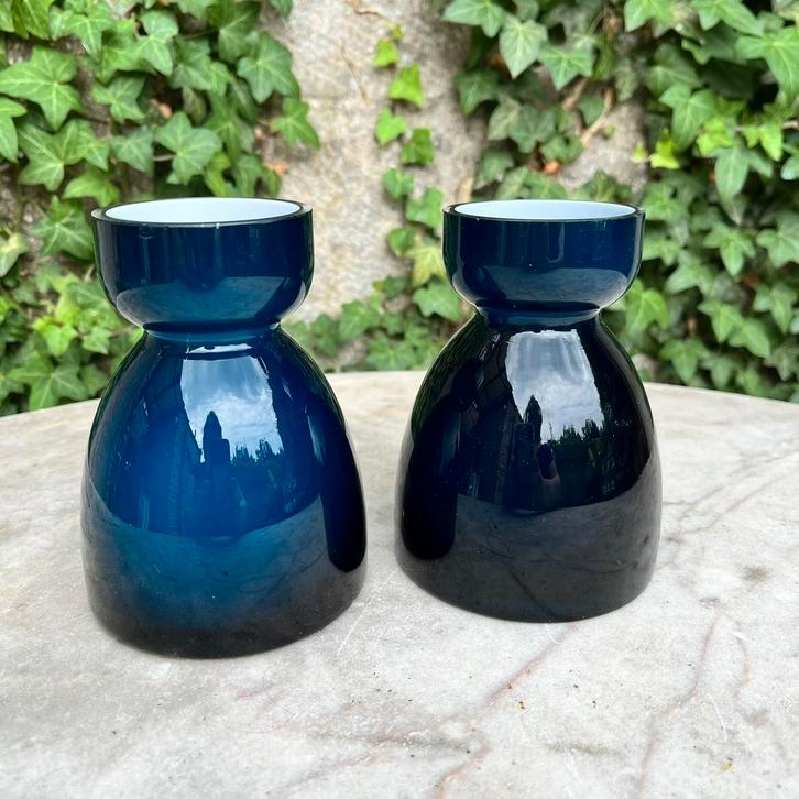 Paar vintage glazen vaasjes - 2 lagig glas, Antiek en Kunst, Antiek | Glaswerk en Kristal, Ophalen of Verzenden