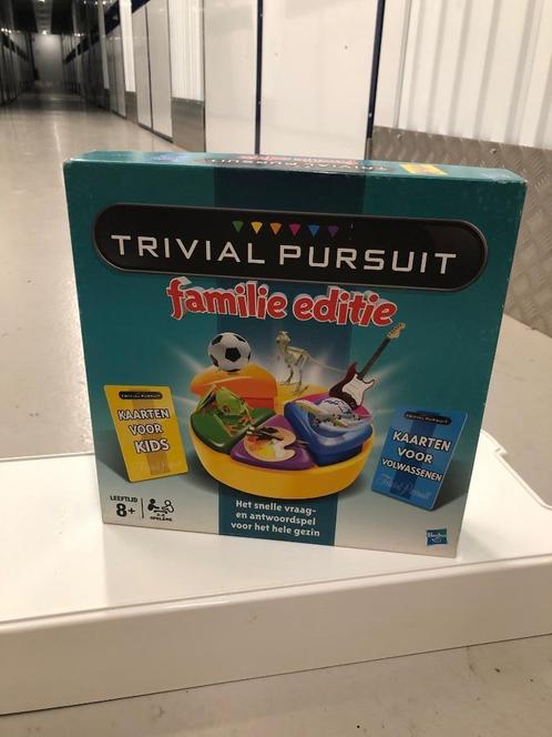 Trivial Pursuit, familie editie, Hobby & Loisirs créatifs, Jeux de société | Jeux de plateau, Comme neuf, 1 ou 2 joueurs, Trois ou quatre joueurs