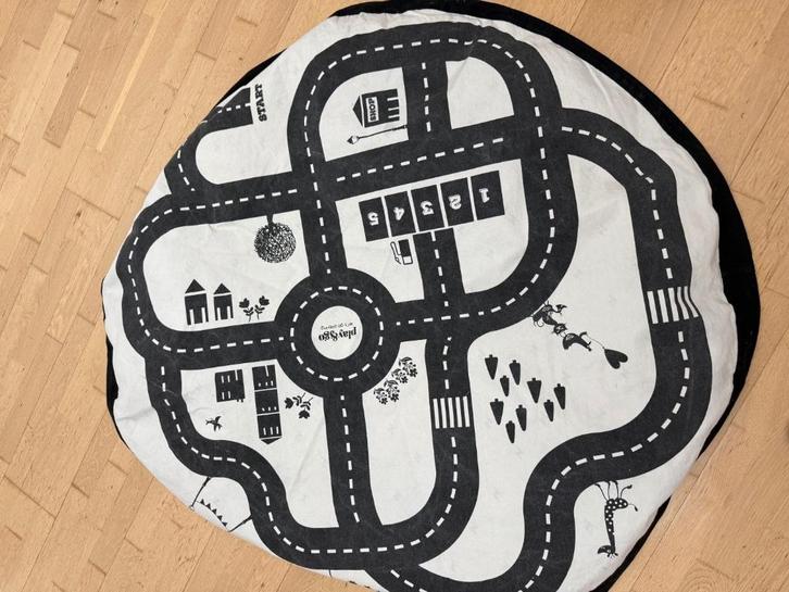 Play en go speelmat in auto design in prima staat, Kinderen en Baby's, Speelgoed | Speelkleden, Zo goed als nieuw, Ophalen of Verzenden