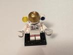 LEGO Spacewalking Astronaut, Series 26 LEGO, Ophalen of Verzenden, Zo goed als nieuw, Complete set, Lego
